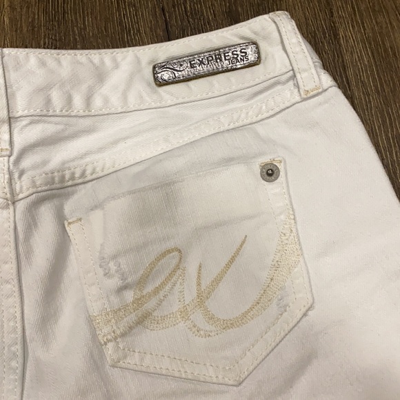 White Express Shorts - Picture 4 of 4